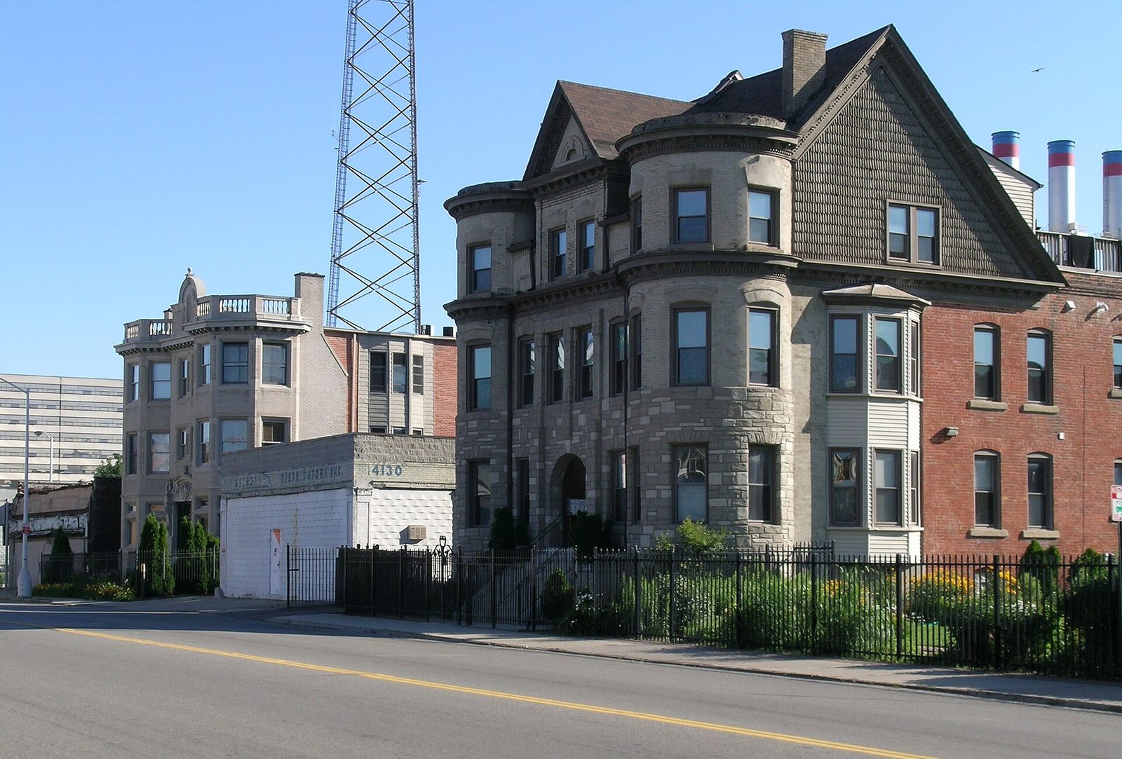 Neighborhood scene: Cass and Alexandrine, Detroit
