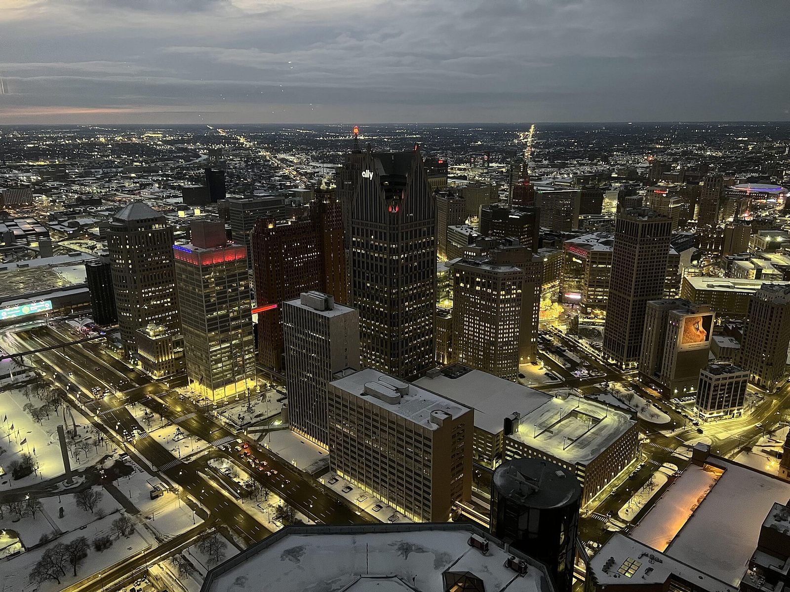 Detroiti éjszakai panoráma; környezetfotó