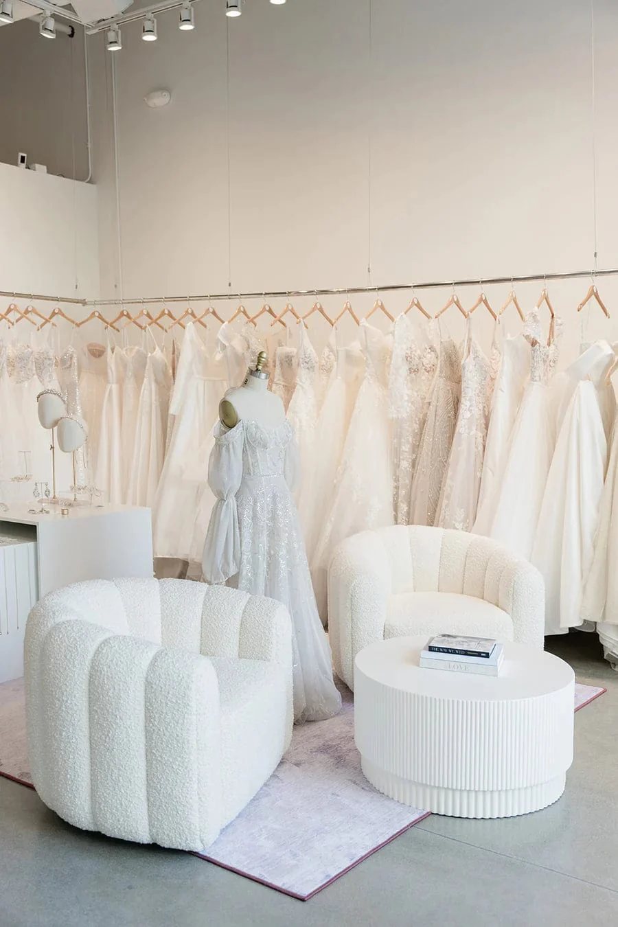 Luxe Redux Bridal Detroit: kép a saját honlapjukról