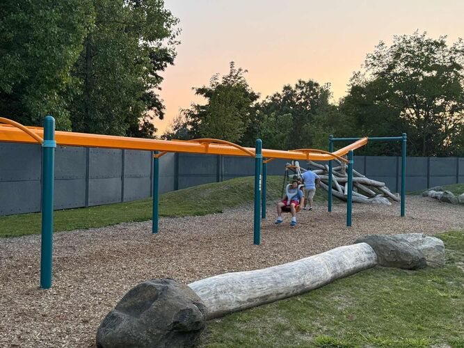 Southwest Greenway: Kids' zip line on the Southwest Greenway