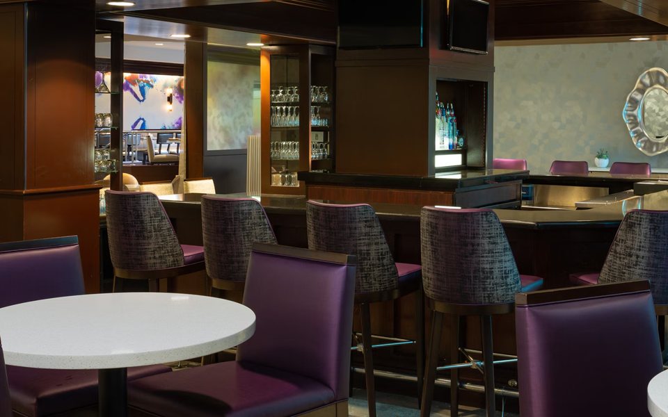 Tangos Restaurant: Lounge at The Westin Southfield Detroit