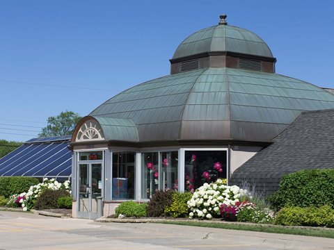 Viviano Flower Shop: St. Clair Shores store exterior