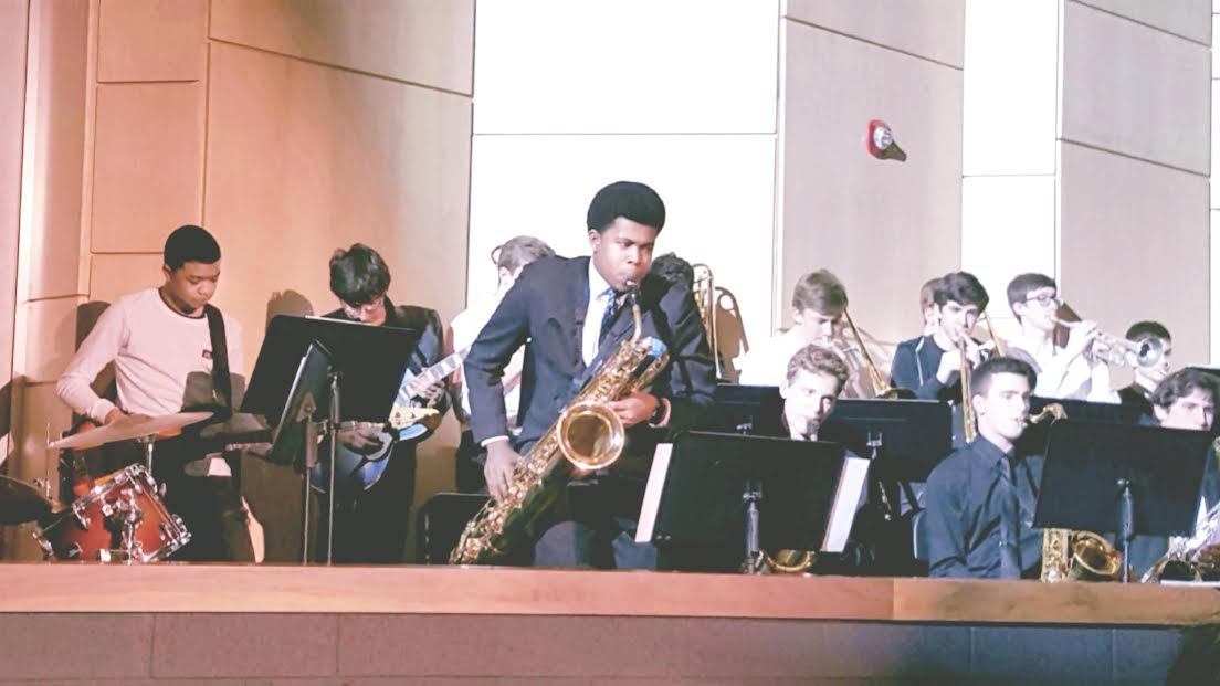 Bloomfield Hills középiskola jazz zenekarai — Szervezői kép