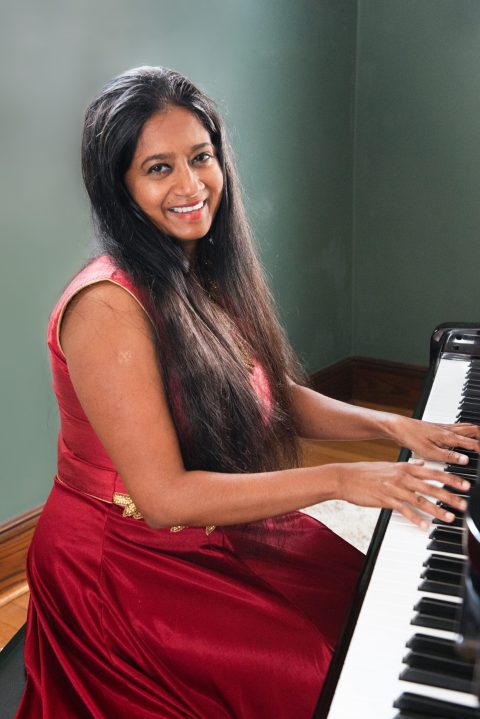 Charu Suri koncert a Cliff Bell’s-ben