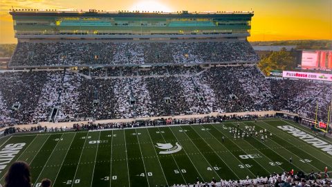 Egyetemi gyeplabda: Michigan State–Iowa (Student Appreciation Day) — Szervezői kép