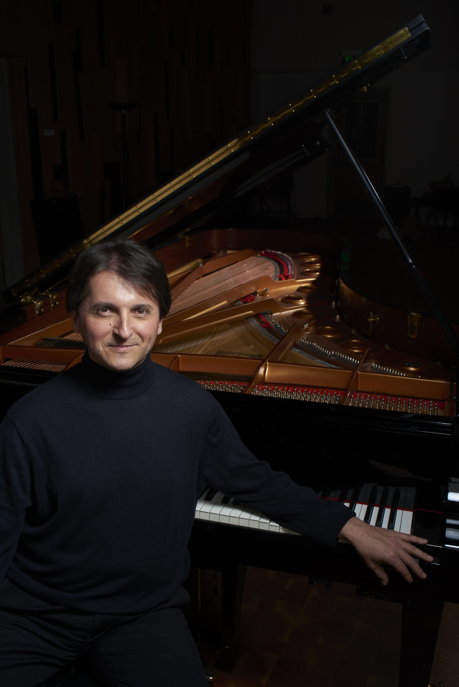 Tamir Hendelman Trio — Organizer image