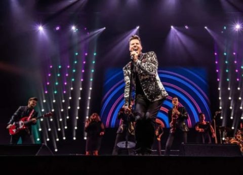 Viva Las Vegas Frankie Moreno-val — Szervezői kép