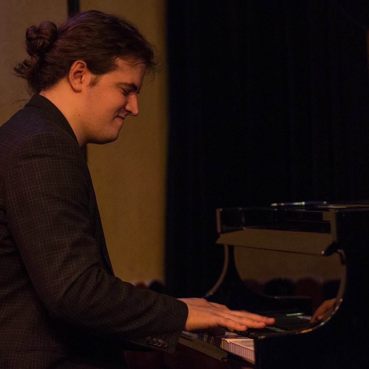 The Evan Mercer Trio — Organizer image