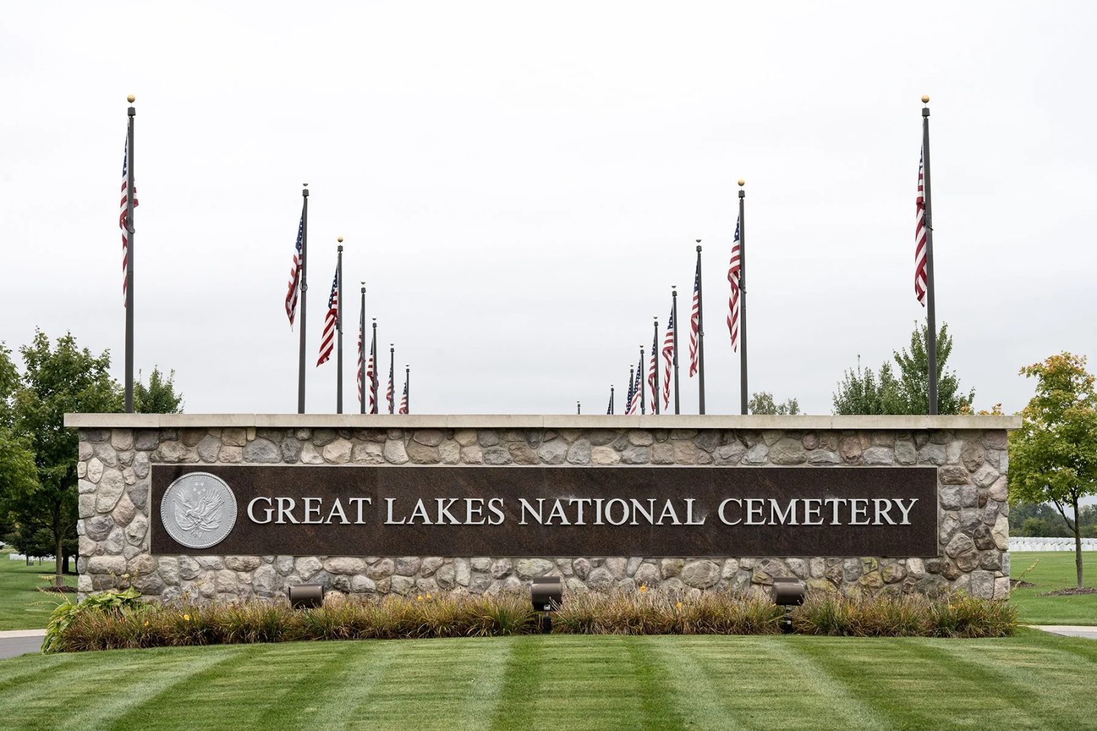 Visszaadni: önkéntes nap a Great Lakes National Cemeteryben — Szervezői kép