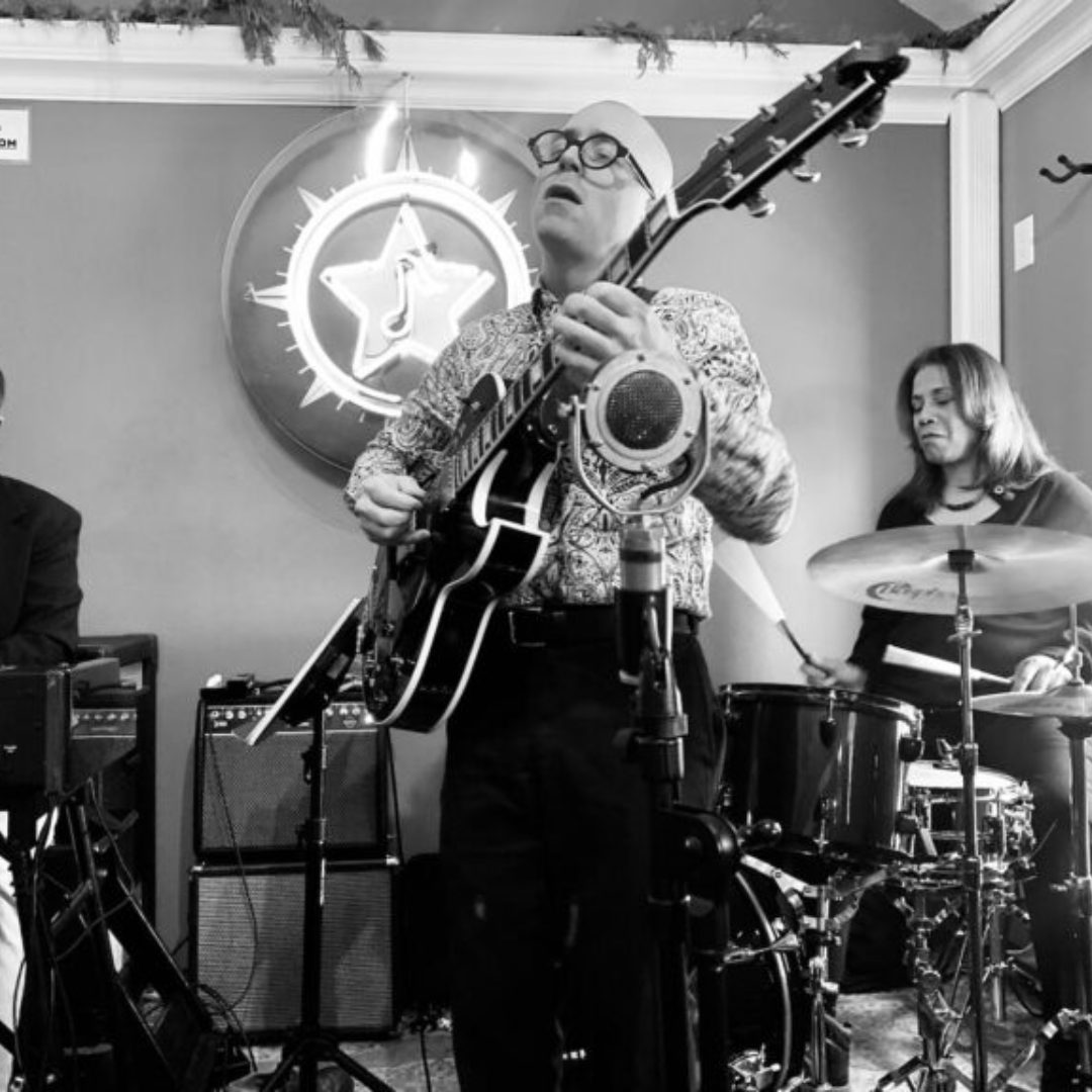 Alex Anest Trio — Organizer image