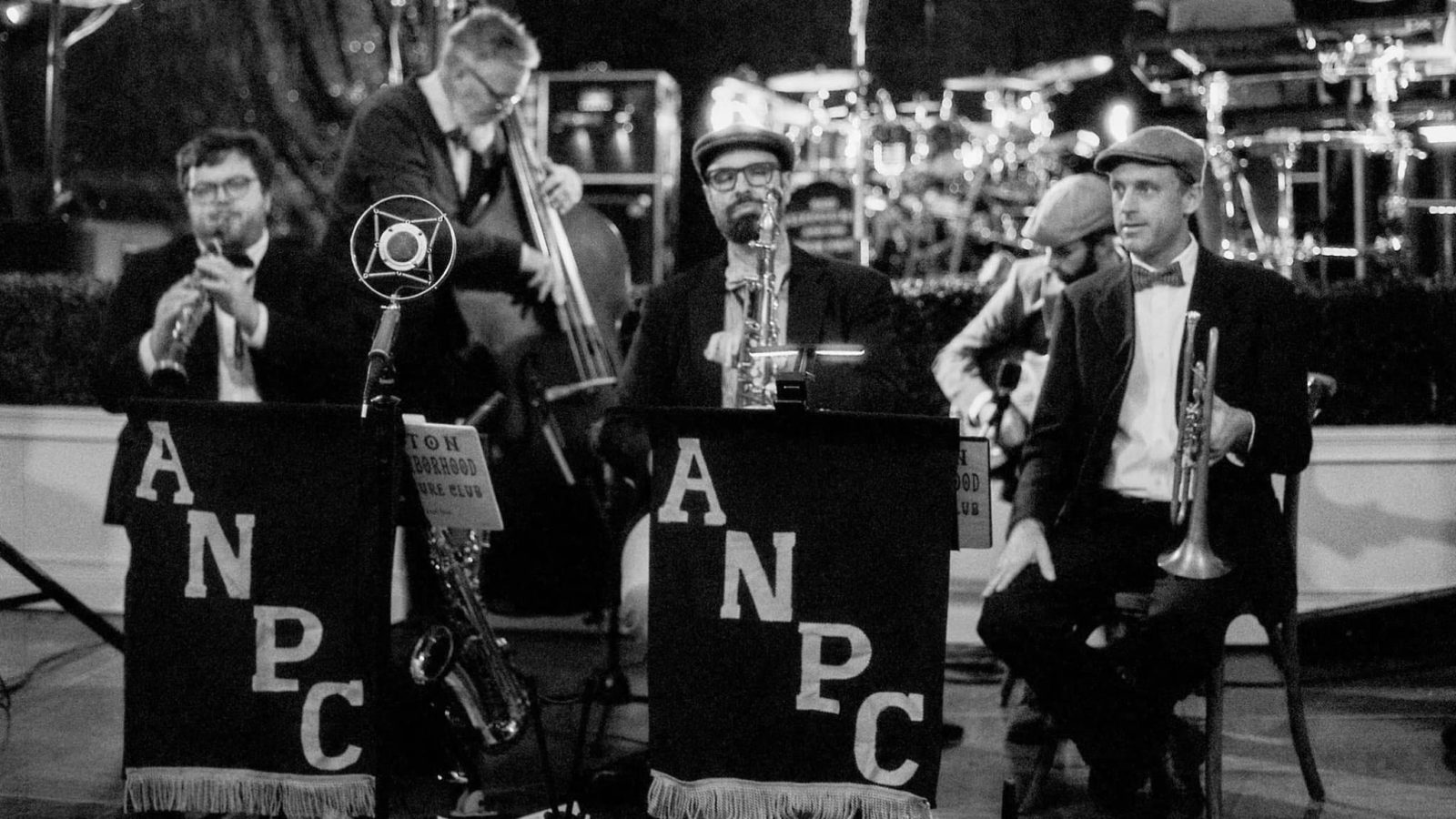 The Aston Neighborhood Pleasure Club — Szervezői kép