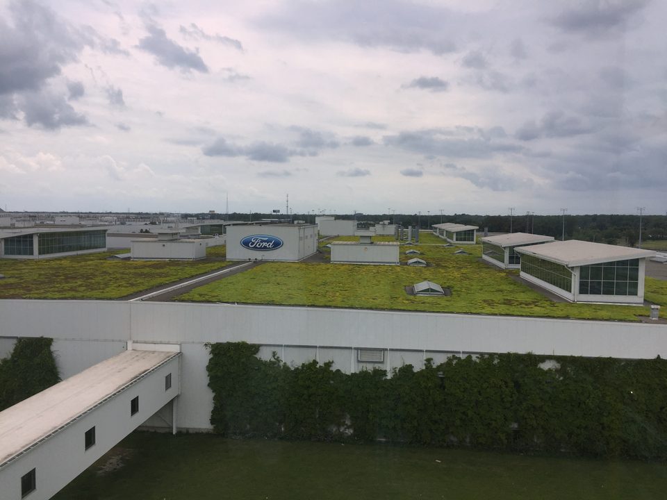 A Dearborn Truck Plant 4,2 hektáros (10,4 acre) zöldteteje a Rouge-ban (2019)