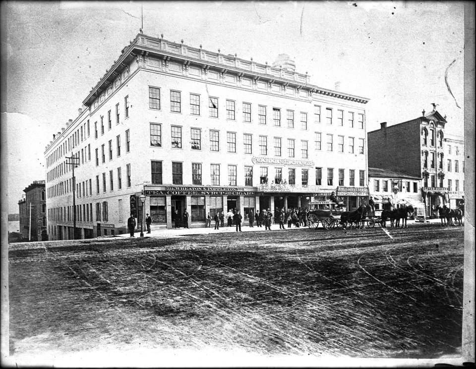 The Michigan Exchange hotel building on Jefferson Avenue before 1891