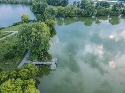 Légi felvétel a park lagúnájáról