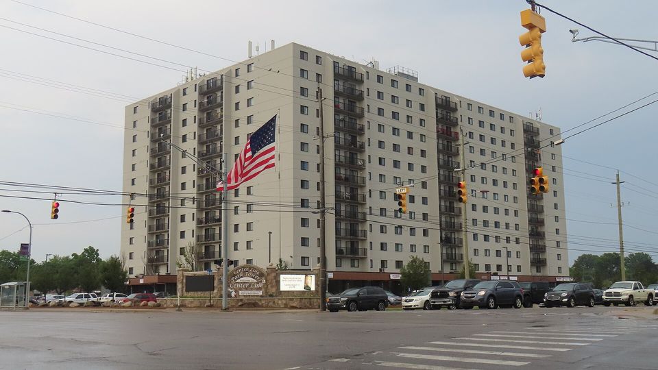 A Center Line Park Towers, a város legmagasabb épülete