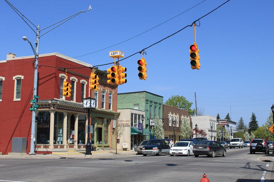 South Lyon belvárosa a Pontiac Trailen