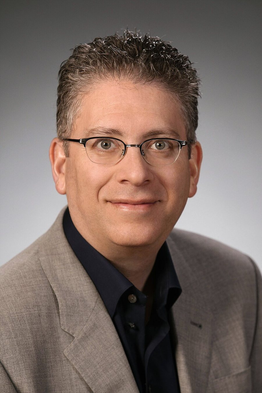 Bill Prady portréja