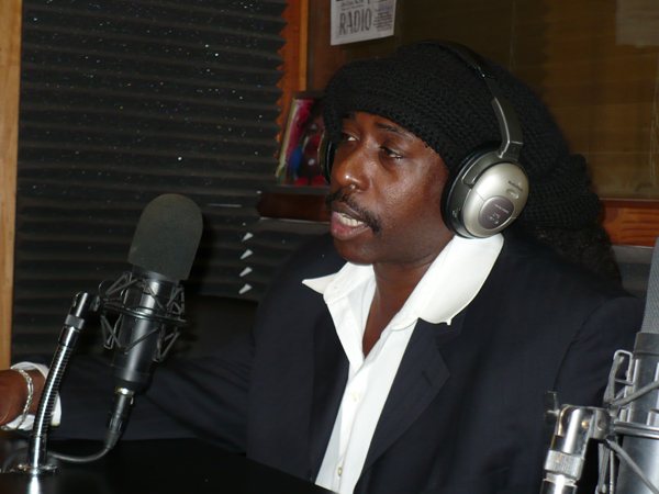 Portrait of Deon Estus