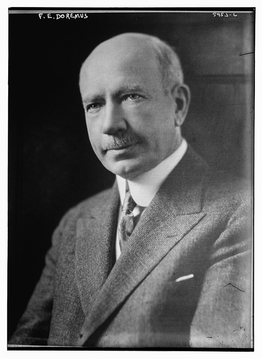 Frank E. Doremus portréja