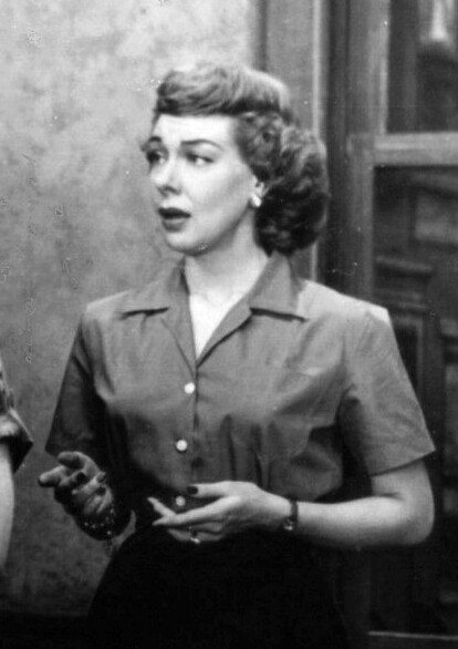Joyce Randolph portréja