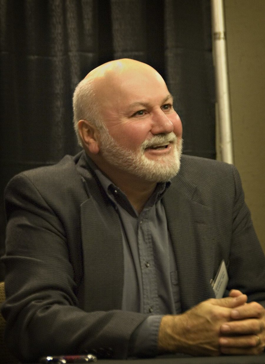 Loren D. Estleman portréja
