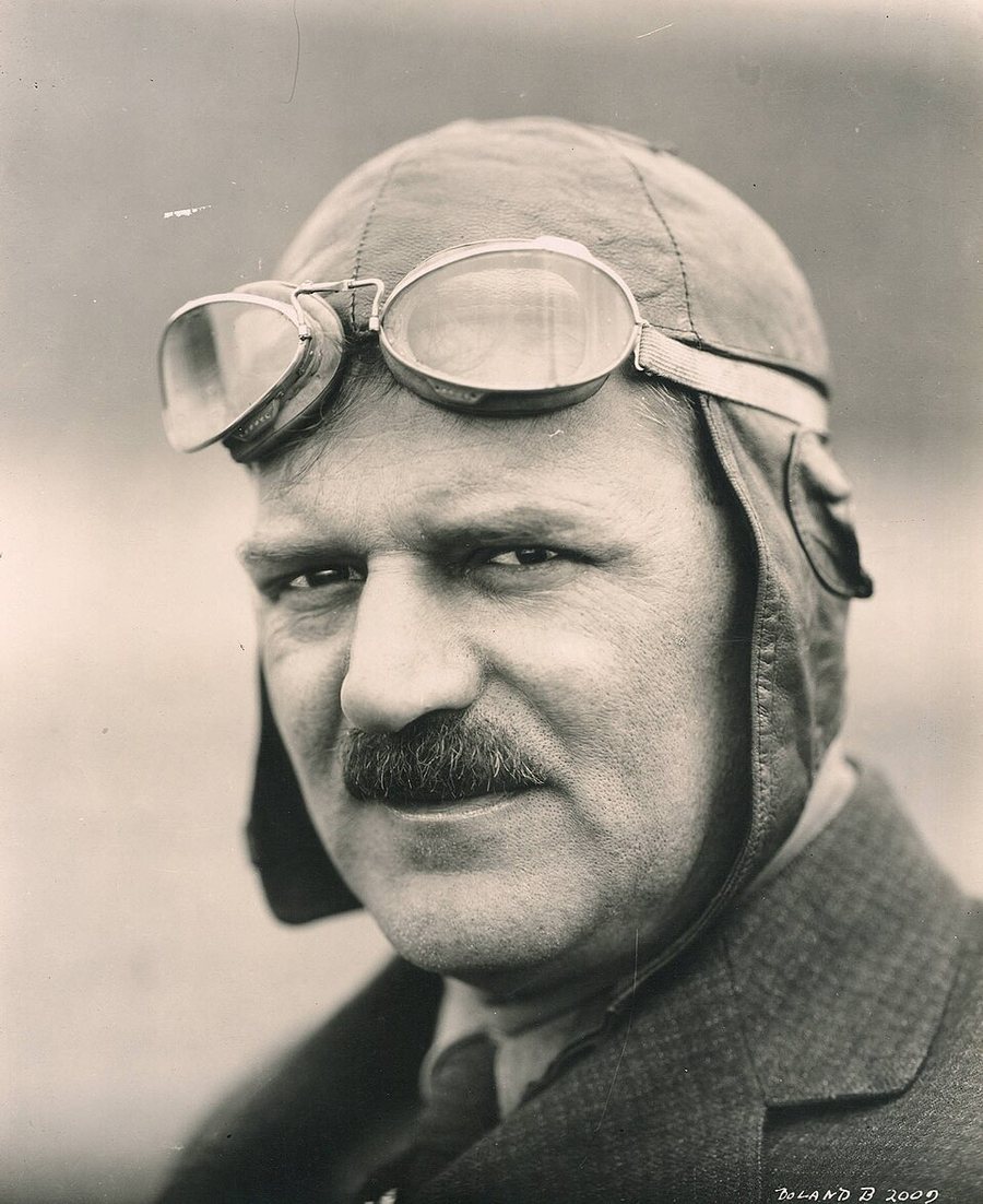 Portrait of Louis Chevrolet
