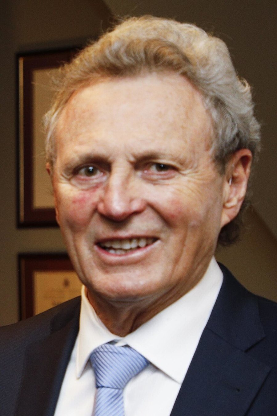 Portrait of Paul Henderson