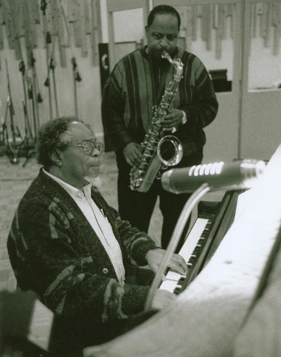 Roland Hanna portréja