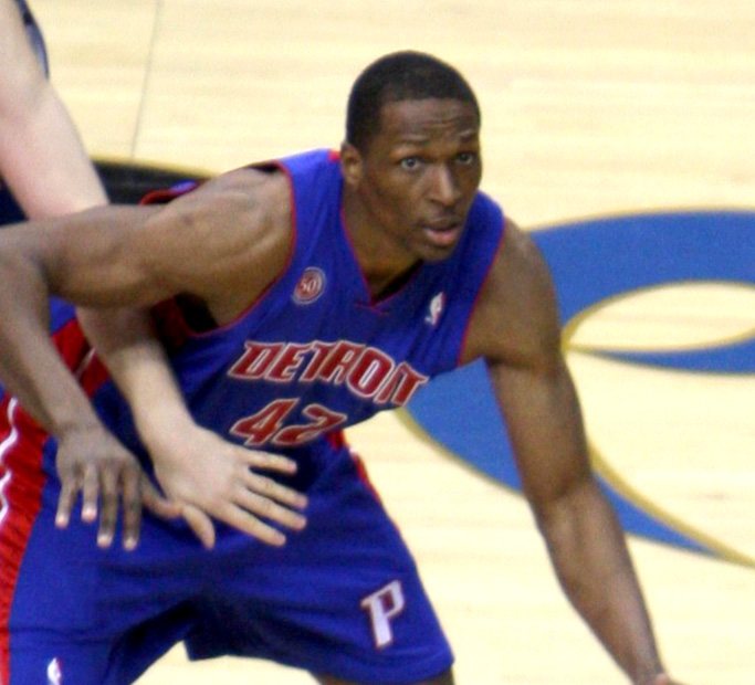 Theo Ratliff portréja