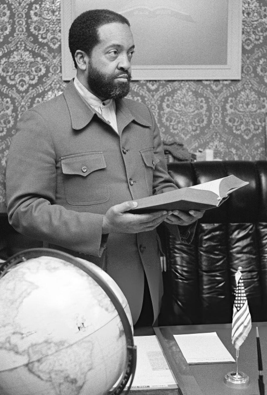 Warith Deen Mohammed portréja