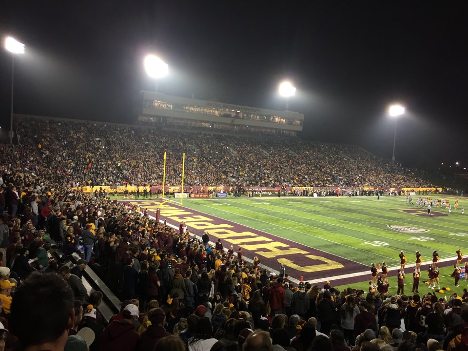 Esti meccs a Kelly/Shorts Stadionban a Western Michigan ellen, 2016. október 1.
