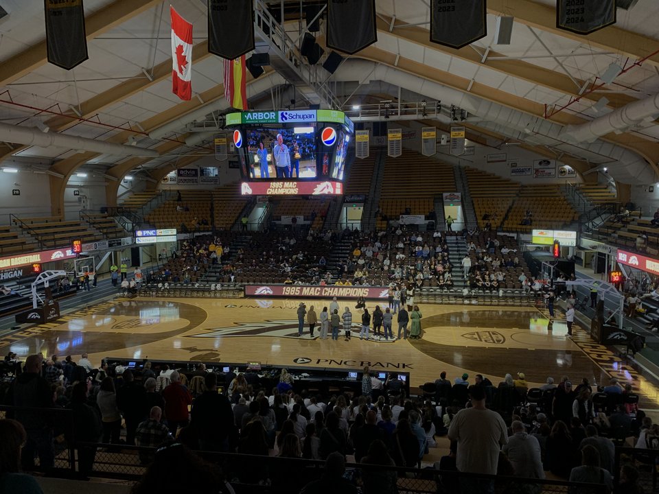 On-court ceremony honoring the 1985 women's basketball team, 2025