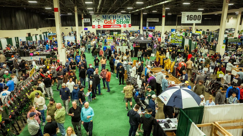 A packed expo hall during the Michigan Golf Show