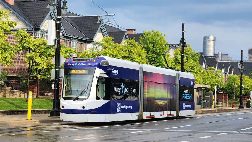 A 292-es az Adelaide Street-i megállóban (2025)