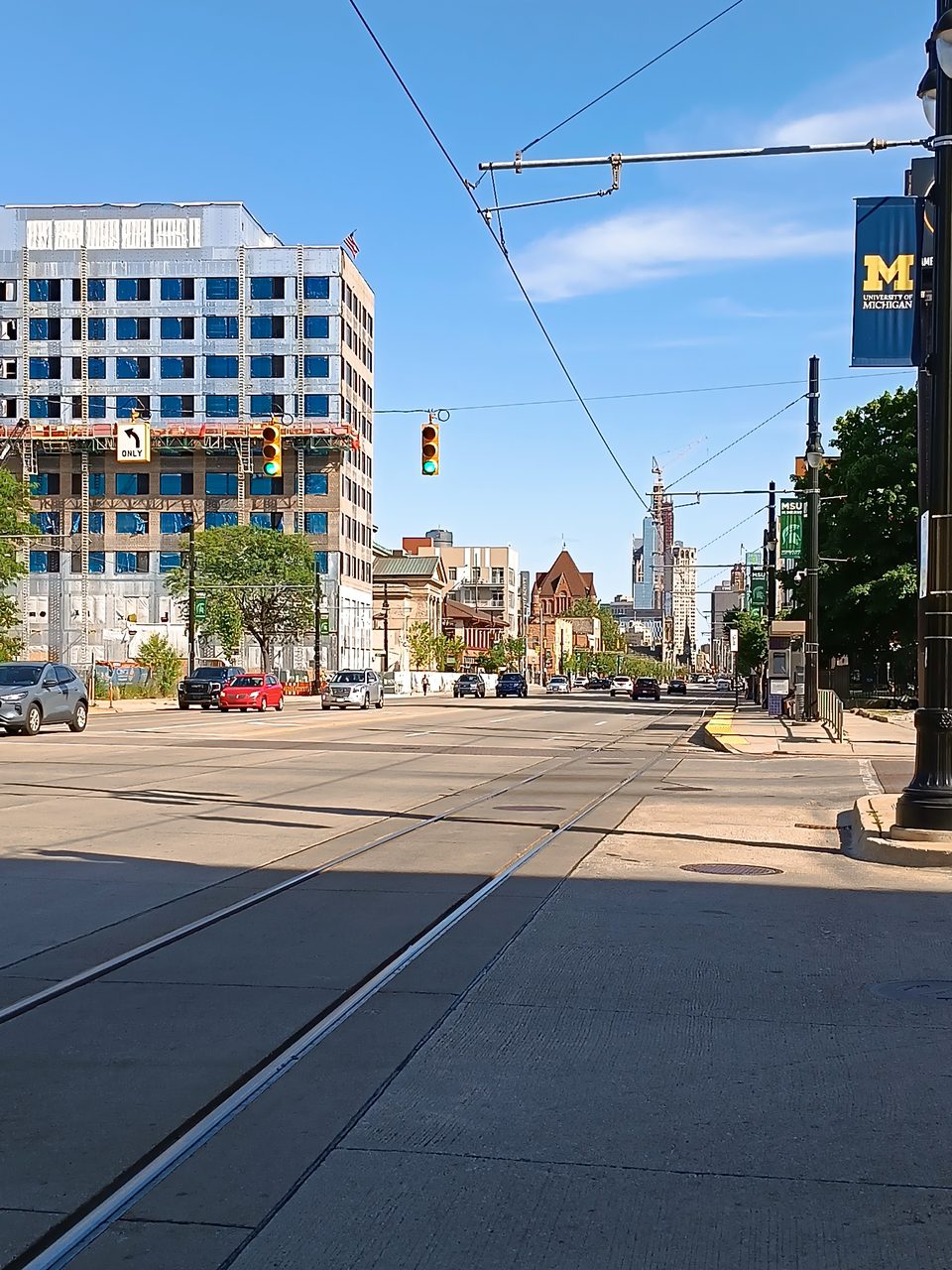 Overhead wire above Woodward; much of the line runs without wire, on batteries (2024)
